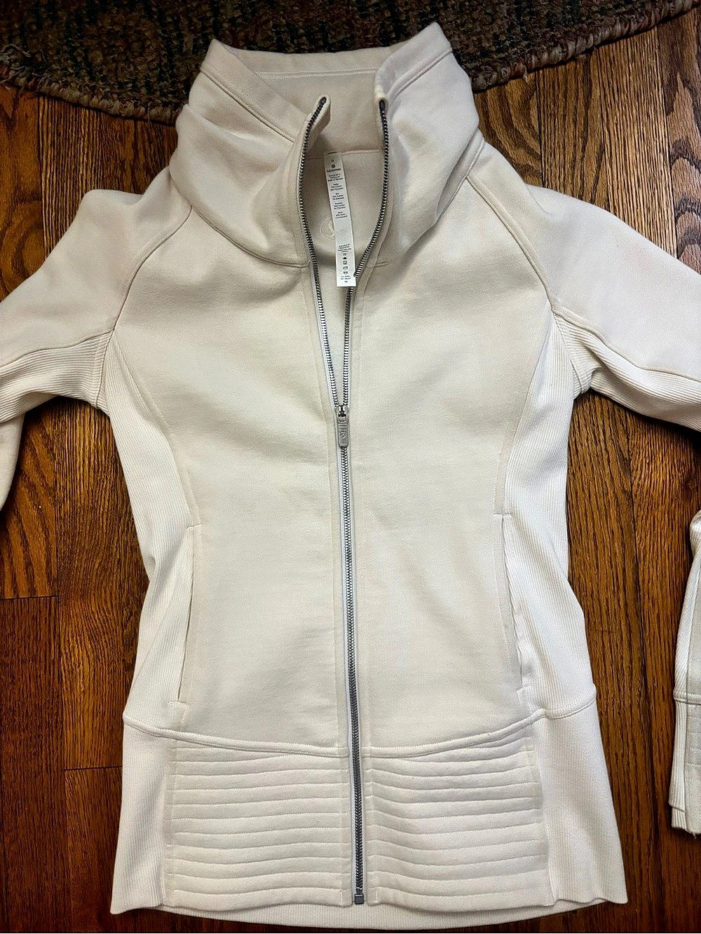 lululemon Scuba Full-Zip Hoodie White Size 6